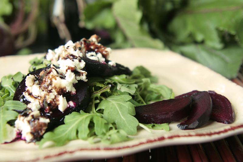 beet salad with goat cheese and balsamic reduction